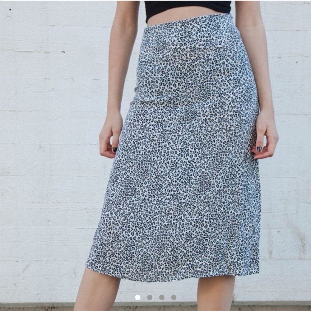 Brandy Melville cheetah phoebe skirt